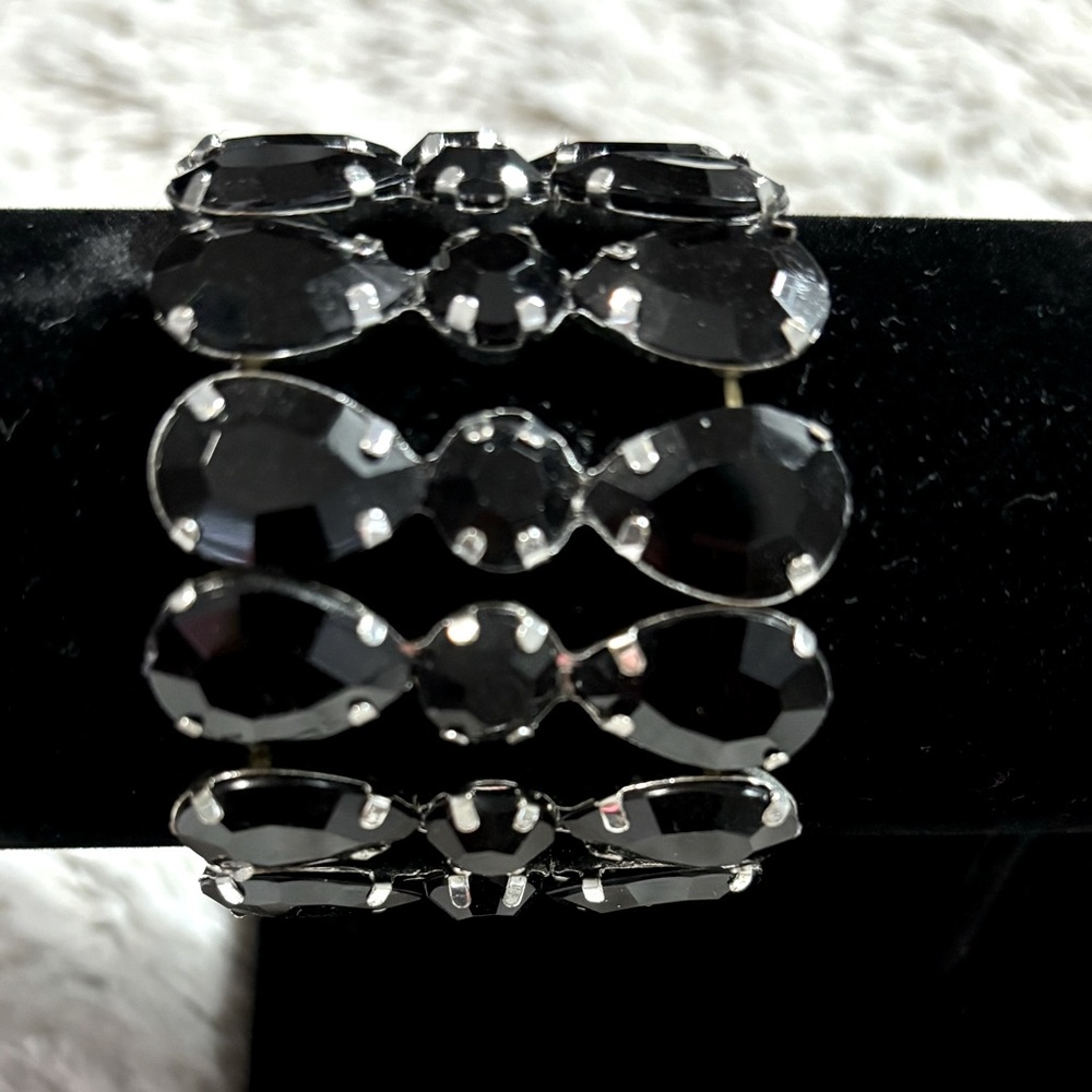 Black Rhinestone Stretch Statement 8" Bracelet Silver Tone Prong Set Stones New